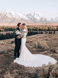Check spelling or type a new query. 20 Dreamy Mountain Wedding Photo Ideas Deer Pearl Flowers