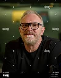 Greg Beard's Instagram, Twitter & Facebook