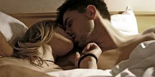 Aber ich will gern mit meiner freund schlafen will sie aber nicht ausnutzen oder so weil ich sie liebe. Beschneidung Mit 18 Im Bett Mit Und Ohne Taz De