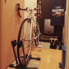 玄関 入り口 ロードバイク 通勤自転車 自転車スタンド 自転車 などのインテリア実例 2016 09 23 22 29 56 roomclip ルームクリップ 自転車収納 通勤 自転車 自転車