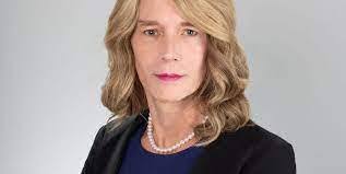 Wendy Beebe's Instagram, Twitter & Facebook