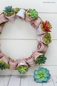 Wrap and tie nice and tight. Diy Succulent Wreath With Terracotta Pots