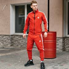 Прежде чем мы обсудим модные бренды спортивной одежды для. Sportivnyj Kostyum Muzhskoj Adidas Zimnij Na Flise Do 25 S Krasnyj Teplyj Olimpijka Shtany Adidas Lyuks Prodazha Cena V Kieve Sportivnye Kostyumy Ot Internet Magazin Streetbag 1267297026