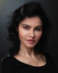 Comedy Bang! Bang!" Paul Rudd Wears a Red Lumberjack Flannel Shirt (TV  Episode 2012)