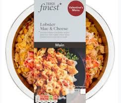 Tesco often crowned 'king of the meal deal', the £3 offer at tesco allows you to choose a main, a side and a drink for just £3 and with sandwiches, wraps, salads, sushi and more on offer in the mains section alone, there's plenty to choose from. Tesco Launches Valentine S Meal Deal For 20 With New Vegan Options Chronicle Live