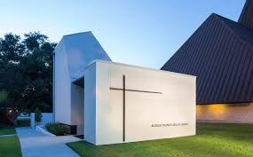 St Pius Chapel And Prayer Garden Eskew Dumez Ripple Https Www Archdaily Com 883785 St Pius Chapel And Pra Prayer Garden Church Design Church Architecture