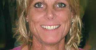 Kelly Baughman's Instagram, Twitter & Facebook