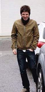Pin By Carol Lough On Noel Gallagher Liam And Noel Noel Gallagher Oasis Band