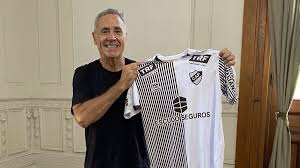 Entrá y conocé nuestras increíbles ofertas y promociones. Marcelo Sain Celebro El Ascenso De Platense A Primera Nexodiario