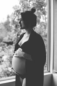 Black And White Maternity Shoot Ideas Pin On Maternity Photo Ideas
