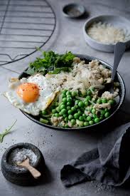 Herzhaftes Oatmeal Mit Parmesan Und Spiegelei Herzhaft Gerichte Mit Ei Neues Essen