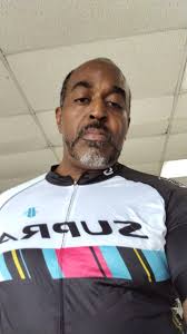 Mother surprises daughter with her first car, congrats!