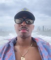 29! , another spin around the earth with a lot more hard lessons learned  this time around but we made it, so cheers to that! 🥂