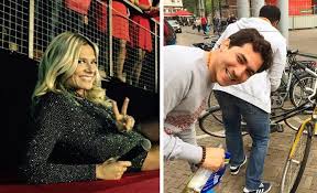The actress, musician & tv presenter (female) is married to jeroen van dyck , her starsign is taurus and she is now 39 years of age. Nathalie Meskens Is Zwanger Van Haar Eerste Kindje Ik Word Mama Joepie Showbizz Hln Be