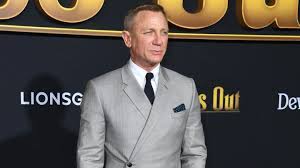 The bond franchise is set to undergo yet another revamp following the 25th installment. Qjpbifktuw4qmm