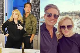 2 марта 1980, сидней, новый южный уэльс, австралия). Rebel Wilson Works Up A Sweat With Her Love Jacob Busch While Exercising Together Mirror Online