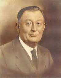 Pearl Mundell Long- Pearl Mundell ## 1893–1987 **BIRTH** 1893 •  Coffeyville, Montgomery, Kansas, USA **DEATH** 09 DEC 1987 • Slidell, St  Tammany, Louisiana, USA 4th cousin 2x removed ** Add MyTreeTags™**and  Elizabeth