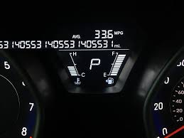 Compare the 2010 hyundai elantra against the competition. Hyundai Elantra Questions What Is The Avg Top Miles On An Elantra Cargurus