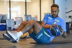 CBF desiste de prever retorno de Neymar na primeira fase da Copa e reduz clareza sobre o estado do camisa 10