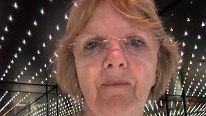 Fundraiser by April Masson : MacMillan carry