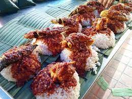 Done 30 pack nasi lemak daun pisang. Penang Kini Ali Nasi Lemak Daun Pisang Di Beach Street Facebook