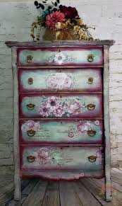 Wow Che Coraggiosa Scelta Di Colori Decopodge Wow Che Coraggiosa Scelta Di Colori Redo Furniture Painting Furniture Diy Colorful Furniture