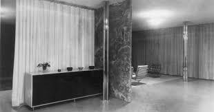 Zo vind je in de villa buisvormige meubelstukken . Villa Tugendhat Objects Brno Architecture Manual A Guide To Brno Architecture