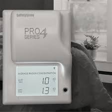 Pro series 3 electronic gas radon detector. Safety Siren Pro4 Series Electronic Radon Gas Detector White P4srd Rona