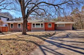 How the h*ll do i unlock crestwood? 1403 Crestwood Road Austin Tx 78722 Mls 8893879