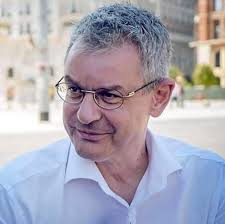 World in Conflict, Mind in Transition: Interviews with Sam Vaknin eBook :  Vaknin, Sam, Jacobsen, Scott Douglas: Amazon.co.uk: Kindle Store