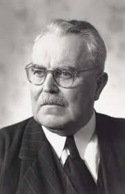 Anklage gegen Richard Porczeng, 18.12.1911; Rudolf Faehse, 15.2.1908;  Martha Schrammböhmer (geb. Hanisch), 12.2.1900; Emil Rossbach, 29.9.1904;  Friedrich Rossbach, 26.11.1908; Paul Pieper, 30.12.1895; Betti Huschinski,  18.12.1902; Karl Holmelin, 18.1 ...