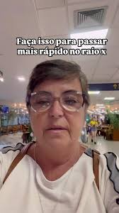 Eu não gosto de ficar parada em fila, por isso me previno antes de passar  no raio X. , Qualquer metal acionará, assim pedirão para você retirar os  pertences. Muito chato né? , #frances #france #frança ...