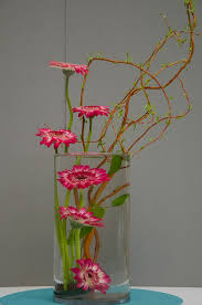 Underwater Design From Southampton Garden Club Flower Show Underwater Flowers Flower Arragement Flower Show