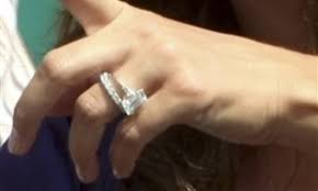 Roger federer might have a great wimbledon losing the title just by a whisker but it was his wife who stole all the limelight. Wedding Rings Roger Federer Wife Wedding Ring Carats