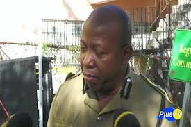 [Sugar returned to Guatemalan drivers: COMPOL says police can’t prove  intent to smuggle], In yesterday’s newscast we told you that police  intercepted a truck that was loaded with over 200 sacks of ASR ...