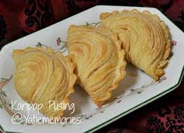 ️ masukkan tepung dalam besen. Resepi Karipap Pusing Sukatan Cawan Tanpa Shortening Resepi Mama