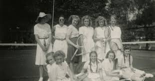 Although margot frank kept a diary while in hiding, only her sister's writings survived the war. Margot Frank Girl With The Sunglasses With Her Tennis Club Temminck In The Spring Of 1941 Besides Tennis Mar Margot Frank Anne Frank Anne Frank Amsterdam