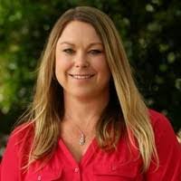 Lena Livingston's Instagram, Twitter & Facebook