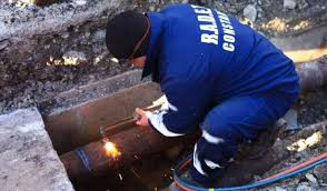 Ca urmare a apariției unei avarii pe infrastructura de transport a agentului termic preluată în administrare de r.a.d.e.t. Avarii Radet Pe Strada Traian Servicii De Termoficare Intrerupte In Centrul ConstanÈei