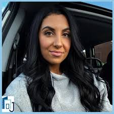 Ashley Daily's Instagram, Twitter & Facebook