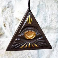 L œil De La Providence Le Mystere D Un Symbole Universel En 2020 œil De La Providence Objet Magique Oeil De La Providence