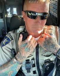 Gang Recruitment!🔫🔪 Welcome to NYC TAKEOVER!! We Are recruiting for our  Black Disciples Gang (BD) we got our custom chain and flag in the city.🚩⛓️  We have around 15 members already we