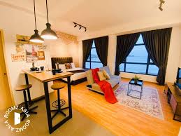 Kami menyedikan event hall/ruang acara/bilik seminar dan sewa kelas yang selesa dengan harga berpatutan di pusat bandar kuantan. 18 Rooms And Shared Apartment For Rent In Kuantan Roomz Asia