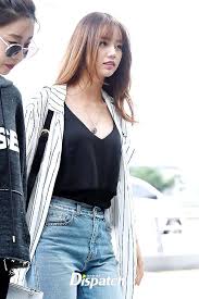 Both of them playing as crazy,goofy. Hyeri Spotted In Public For The First Time Since Her Dating News Koreaboo Hyeri Girl S Day Hyeri Girl Day
