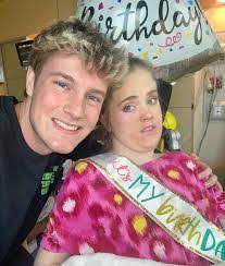 Jay Fay's Instagram, Twitter & Facebook