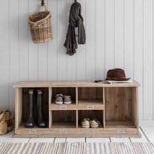 Meuble A Chaussures En Bois Naturel 6 Compartiments Chedworth Decoclico Meuble Chaussure Meuble Chaussure Banc Idees De Rangements