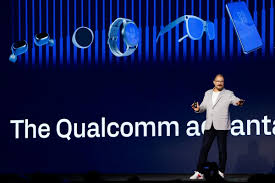 Qualcomm Q3 earnings top revenue expectations, as smartphone market slows