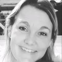 100+ perfiles de «Raquel Berg»