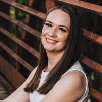 Elizabeth Cornwall's Instagram, Twitter & Facebook