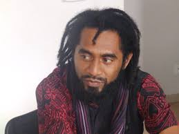 PASTEUR WETEWEA BILLY AU PAYS POUR LES VACANCES